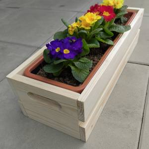 Truhlíky, květináče